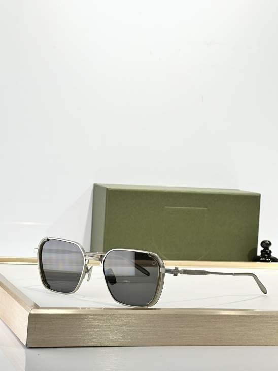 Picture of Akoni Sunglasses _SKUfw73065137fw
